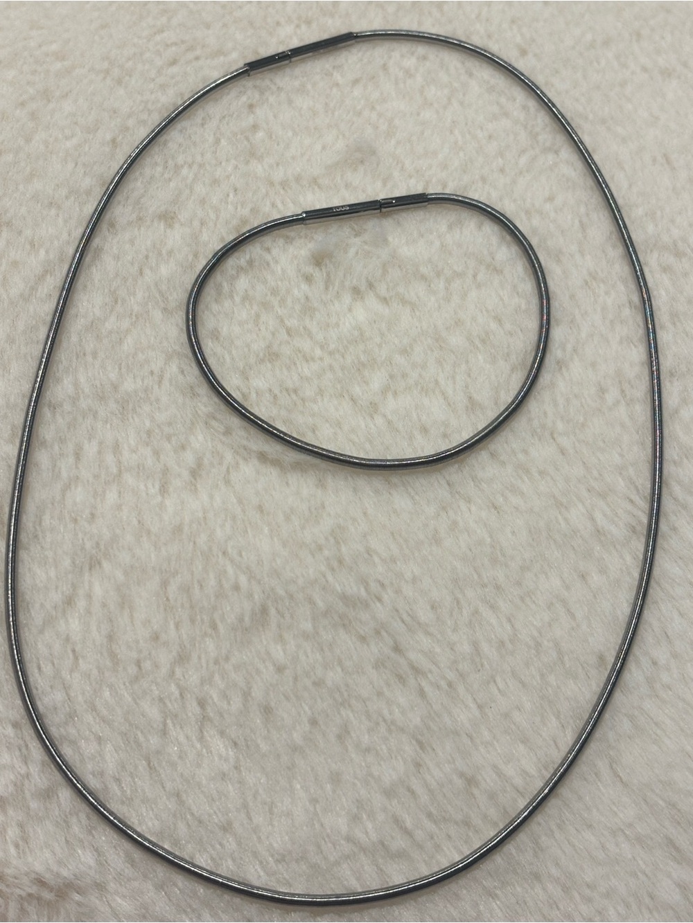 Tous Sleek Metallic Necklace and Bracelet Set - Gunmetal